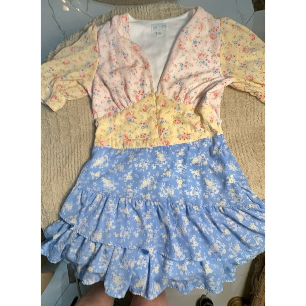Women MEDIUM Jun & Ivy blue yellow pink floral print mini dress w/ ruffled skirt